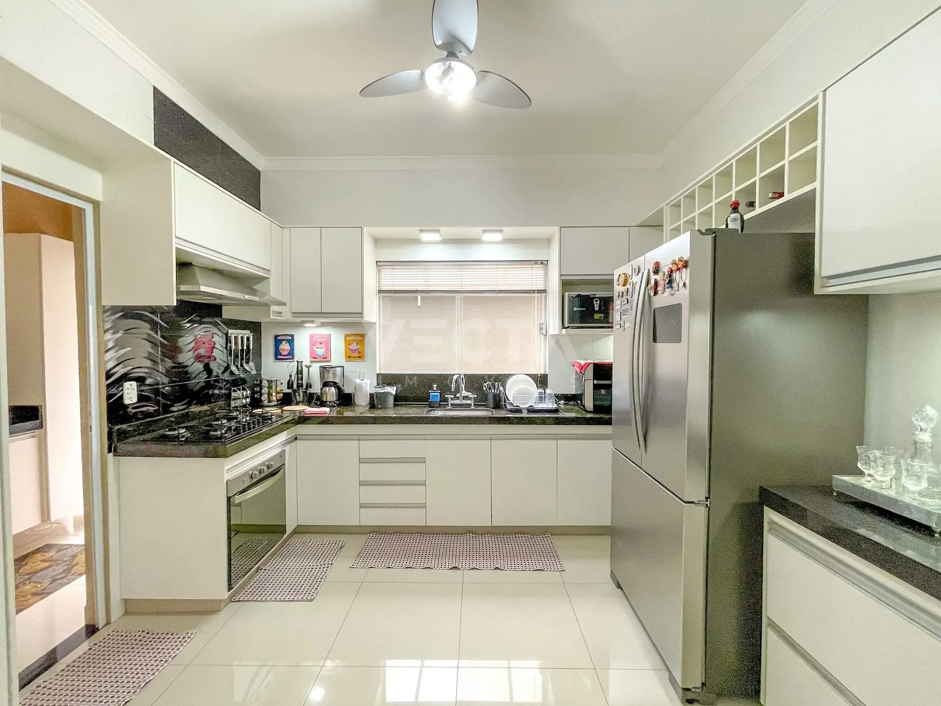 Casa, 3 quartos, 240 m² - Foto 13