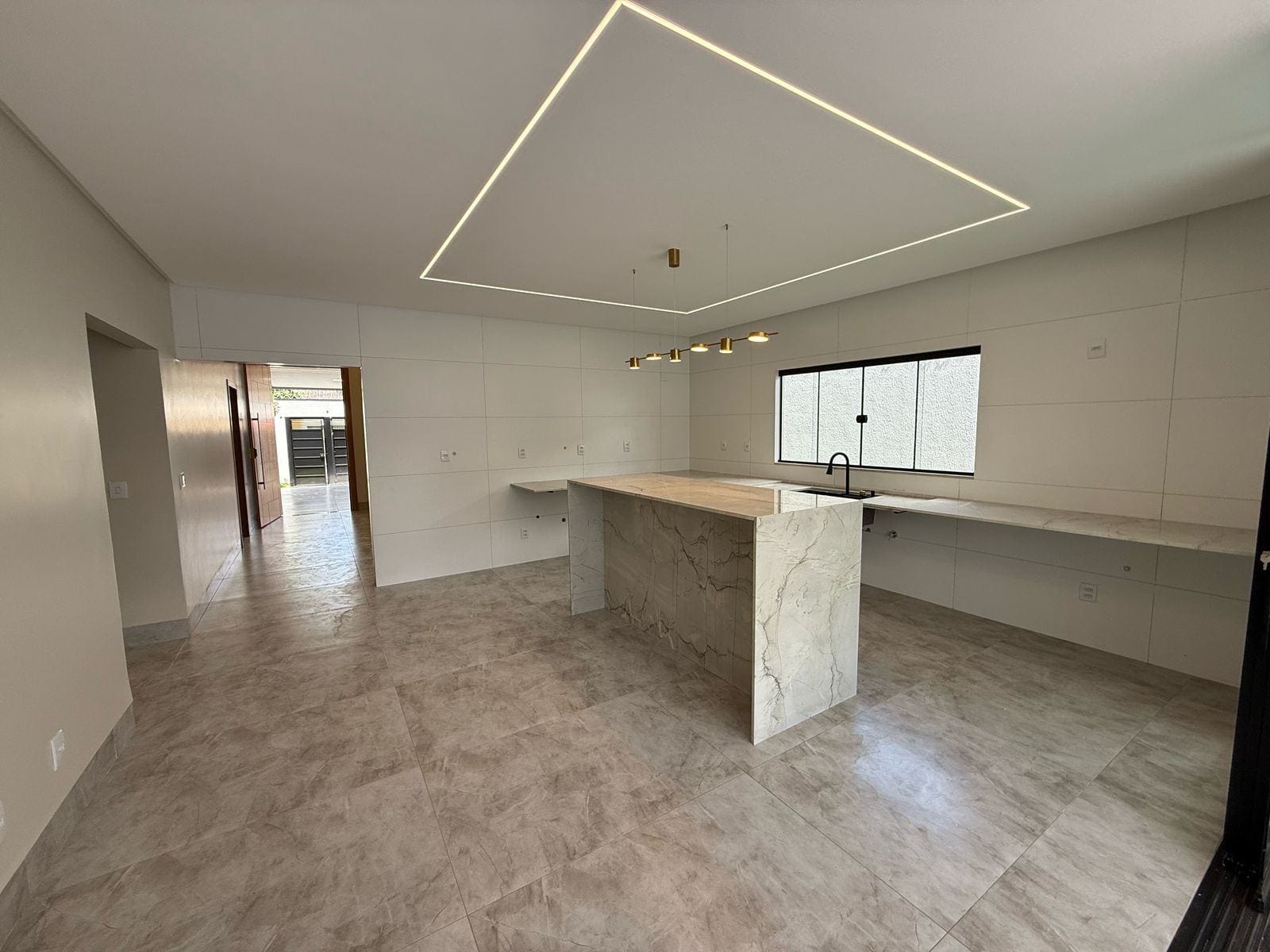 Casa à venda com 3 quartos, 210m² - Foto 10