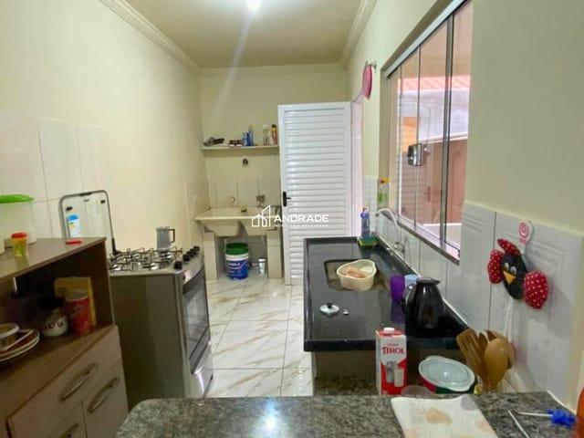 Casa com 292m² 2 quartos e 2 banheiros, à venda, no bairro Residencial Interlagos em Apucarana