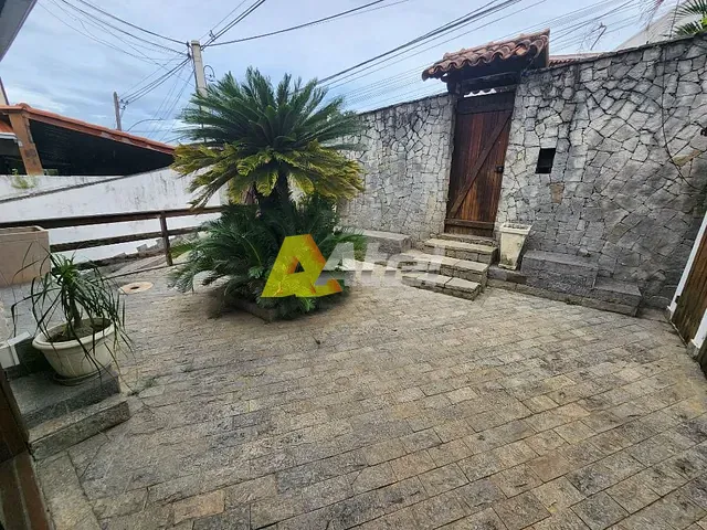 Casa com 300m² 4 quartos e 4 banheiros, à venda, no bairro Taquara em Rio de Janeiro