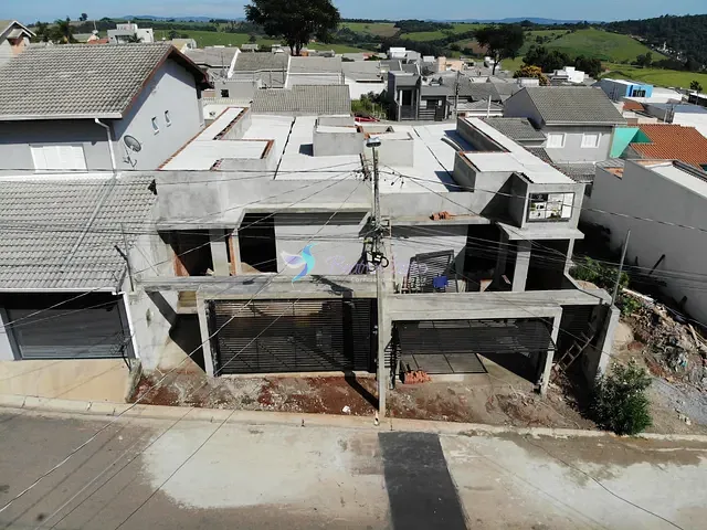 Casa com 140m² 3 quartos e 4 banheiros, à venda, no bairro Residencial Quinta dos Vinhedos em Bragança Paulista