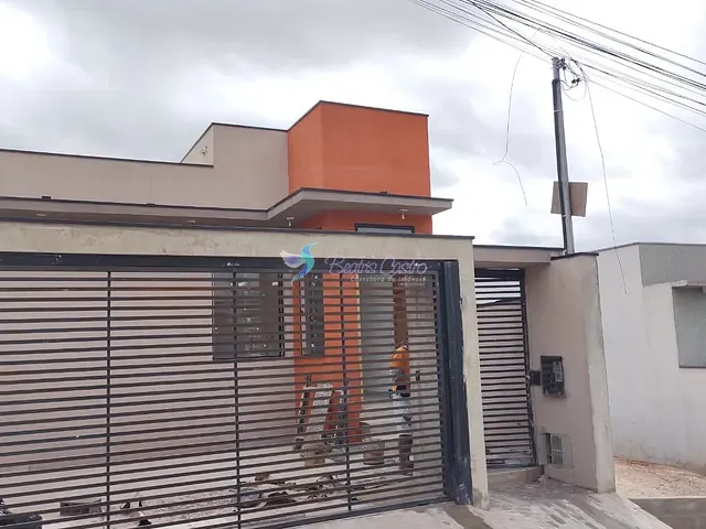 Casa com 140m² 3 quartos e 4 banheiros, à venda, no bairro Residencial Quinta dos Vinhedos em Bragança Paulista