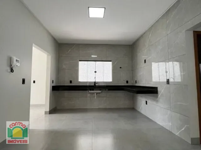 Casa com 200m² 3 quartos e 2 banheiros, à venda, no bairro Residencial Aldeia dos Sonhos em Anápolis