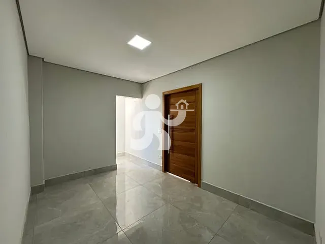 Casa 3 quartos e 4 banheiros, à venda, no bairro Ondinhas em Piracicaba