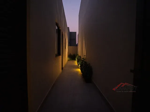 Casa 2 quartos e 3 banheiros, à venda, no bairro Loteamento Residencial Florais Do Lago em Apucarana