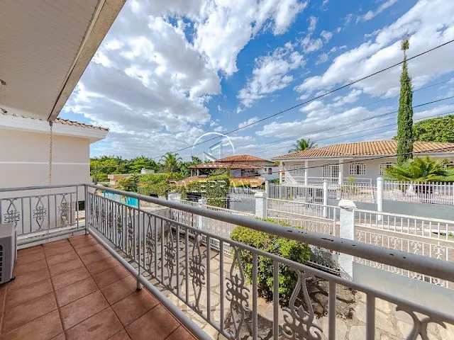Casa 5 quartos e 4 banheiros, à venda, no bairro Setor Habitacional Arniqueira (Águas Claras) em Brasília