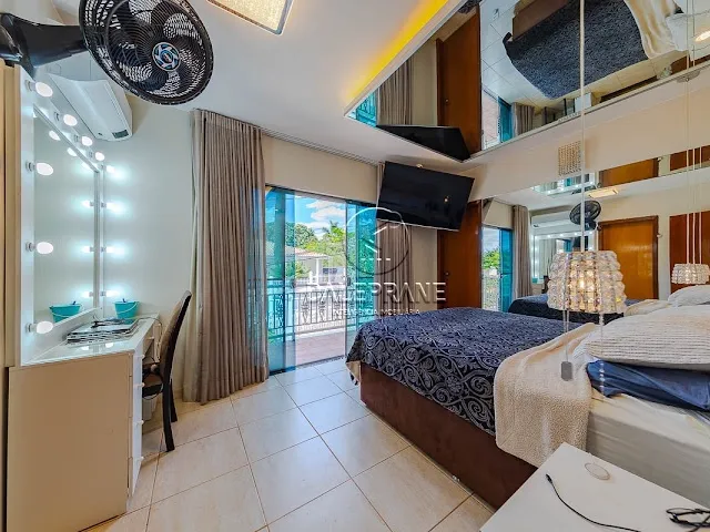 Casa 5 quartos e 4 banheiros, à venda, no bairro Setor Habitacional Arniqueira (Águas Claras) em Brasília