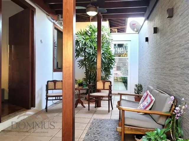 Casa com 324m² 4 quartos e 3 banheiros, à venda, no bairro Imbaúbas em Ipatinga