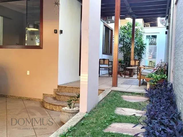 Casa com 324m² 4 quartos e 3 banheiros, à venda, no bairro Imbaúbas em Ipatinga
