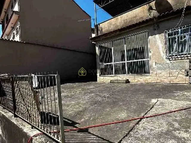 Casa com 500m² 4 quartos e 2 banheiros, à venda, no bairro Retiro em Volta Redonda