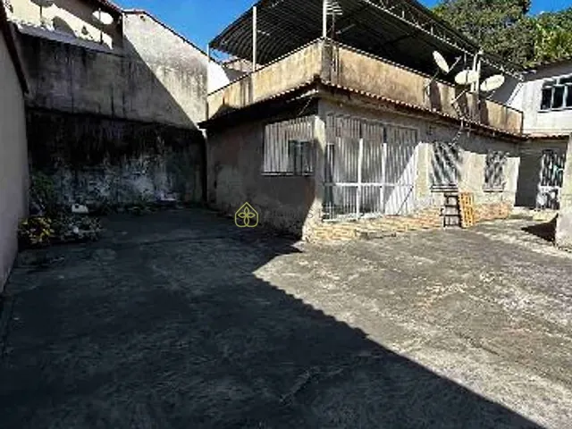 Casa com 500m² 4 quartos e 2 banheiros, à venda, no bairro Retiro em Volta Redonda