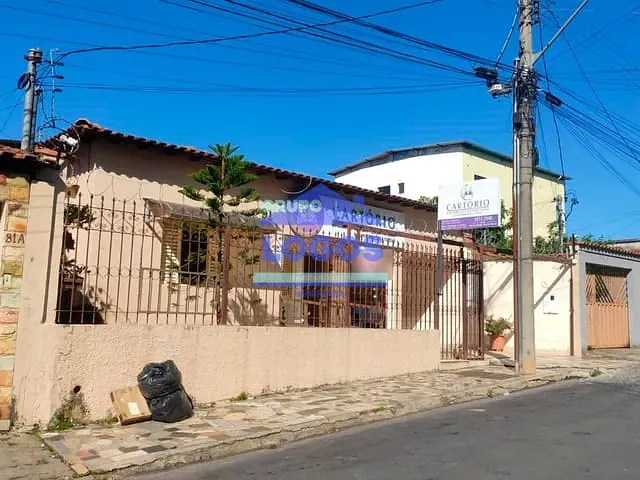Casa com 360m² 8 quartos e 2 banheiros, à venda, no bairro Lucília em João Monlevade