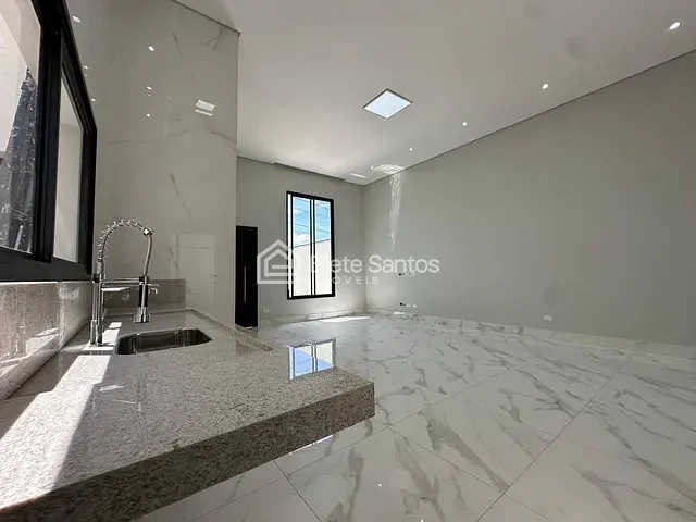 Casa 3 quartos e 3 banheiros, à venda, no bairro Terrazul SM em Santa Bárbara D'Oeste