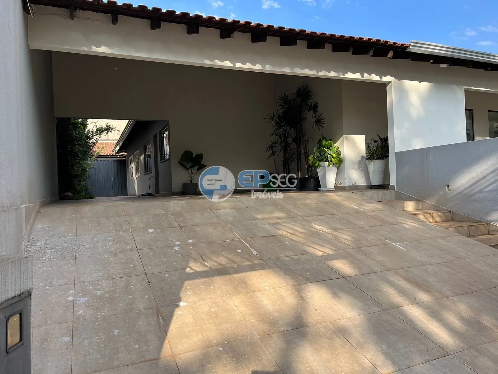 Casa, 3 quartos, 264 m² - Foto 1