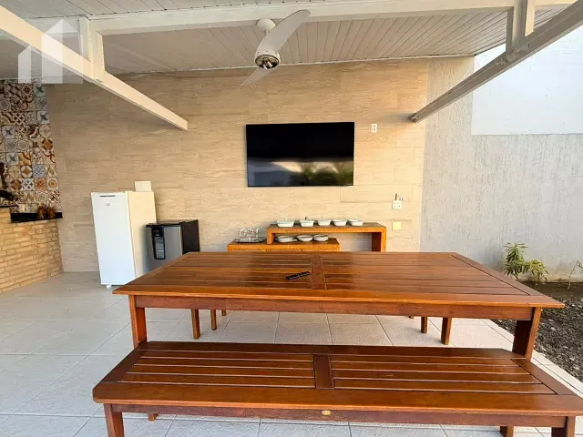 Casa 3 quartos e 2 banheiros, à venda, no bairro Centro em Mesquita