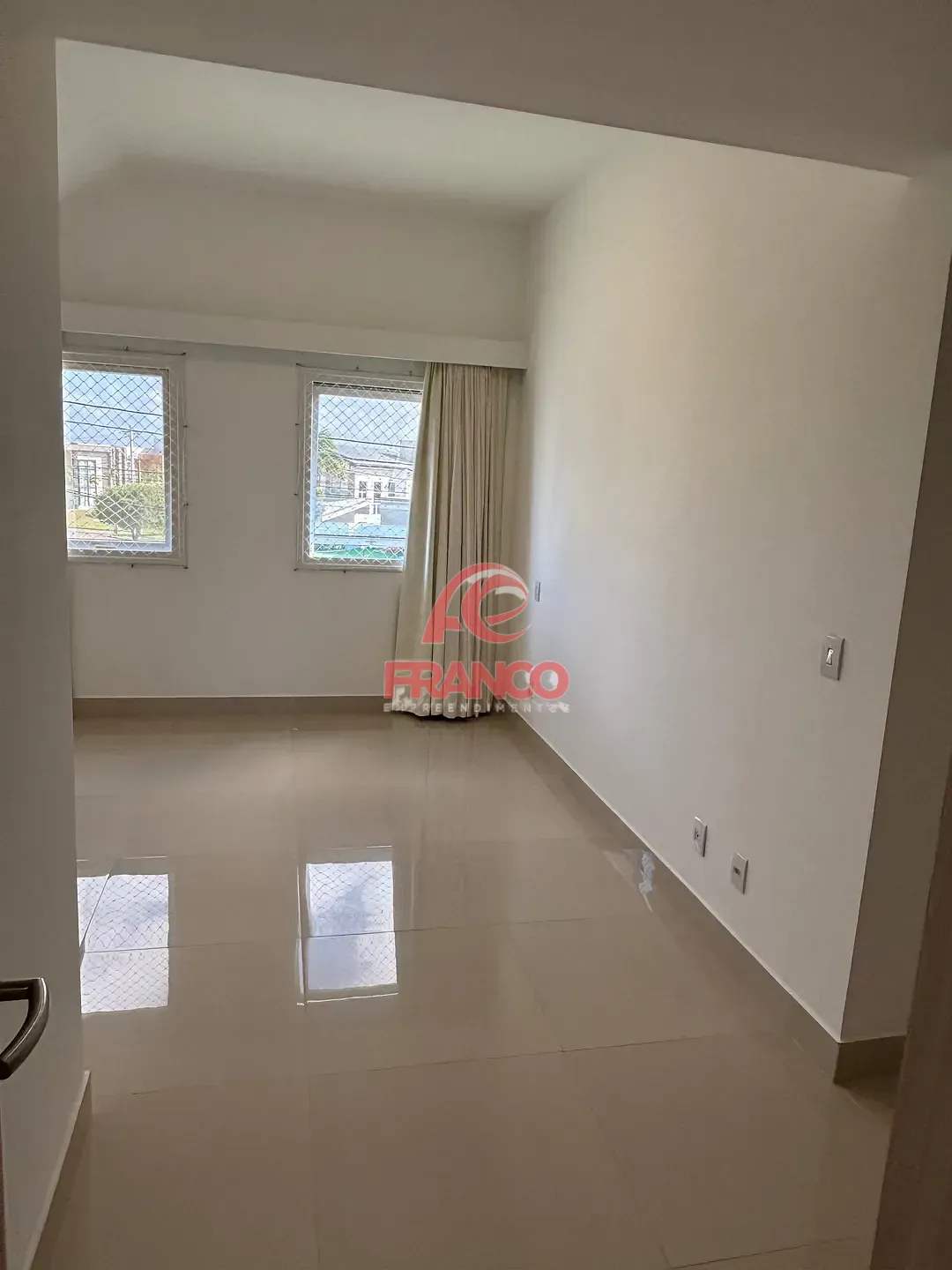 Casa, 3 quartos, 239 m² - Foto 23