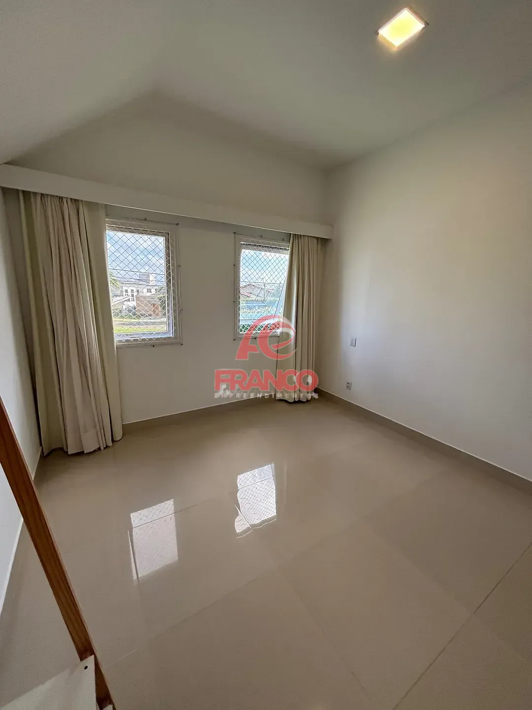 Casa, 3 quartos, 239 m² - Foto 25