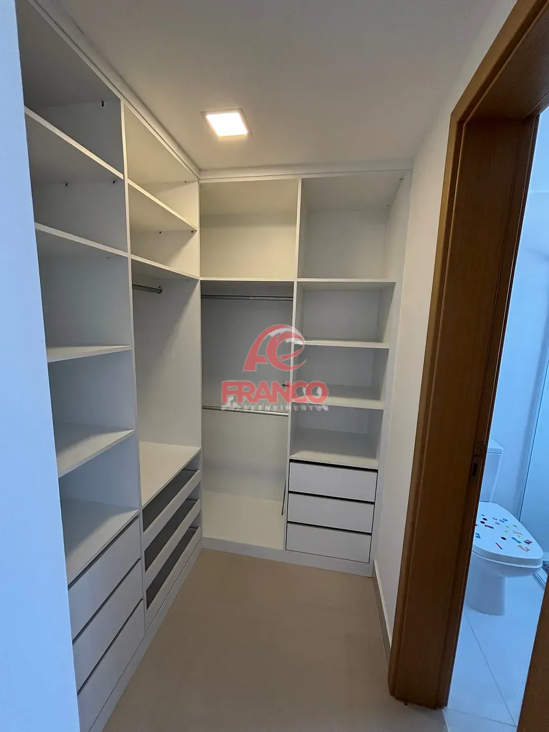 Casa, 3 quartos, 239 m² - Foto 28