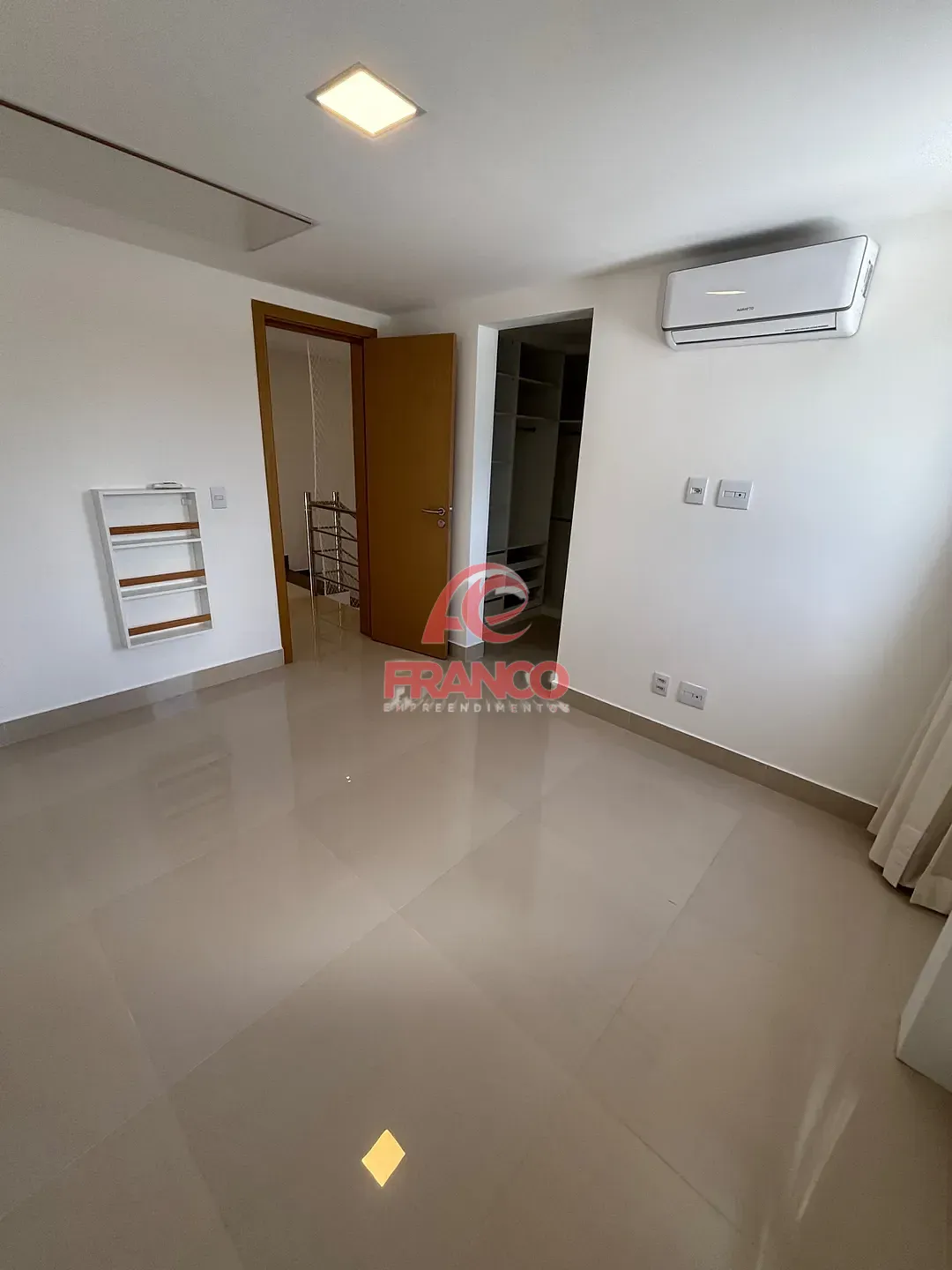 Casa, 3 quartos, 239 m² - Foto 30