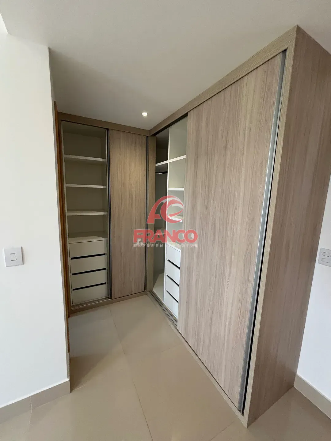 Casa, 3 quartos, 239 m² - Foto 33