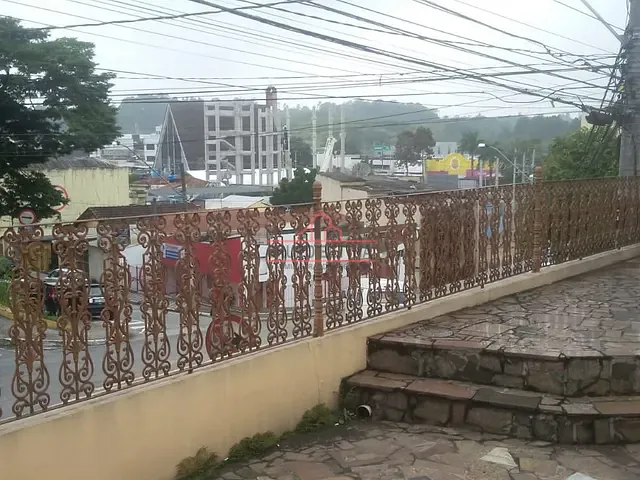 Casa com 220m² 2 quartos e 3 banheiros, à venda ou para alugar, no bairro Centro em Barueri