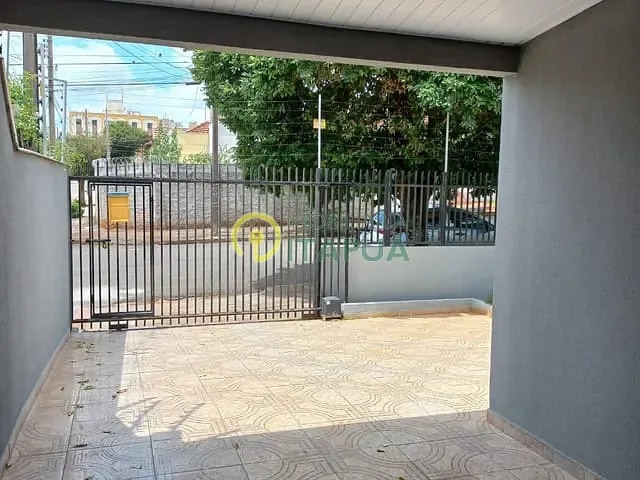 Casa com 270m² 3 quartos e 2 banheiros, à venda, no bairro Vila Nova em Londrina