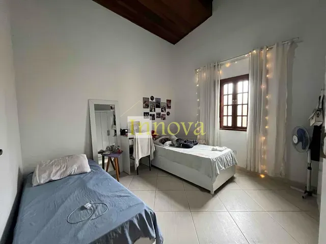 Casa com 252m² 3 quartos e 1 banheiro, à venda, no bairro Capricórnio II em Caraguatatuba
