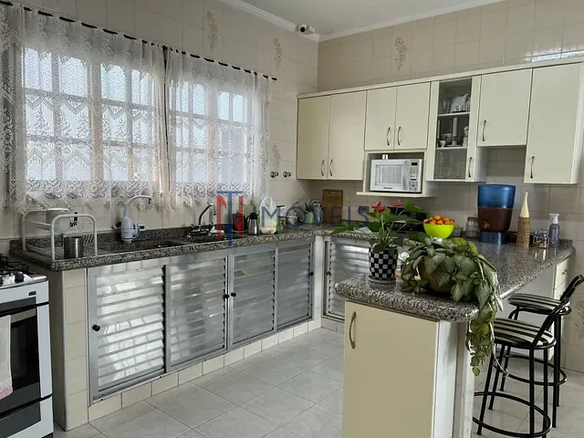 Casa com 500m² 4 quartos e 6 banheiros, à venda, no bairro Vila Esperia Ou Giglio em Atibaia