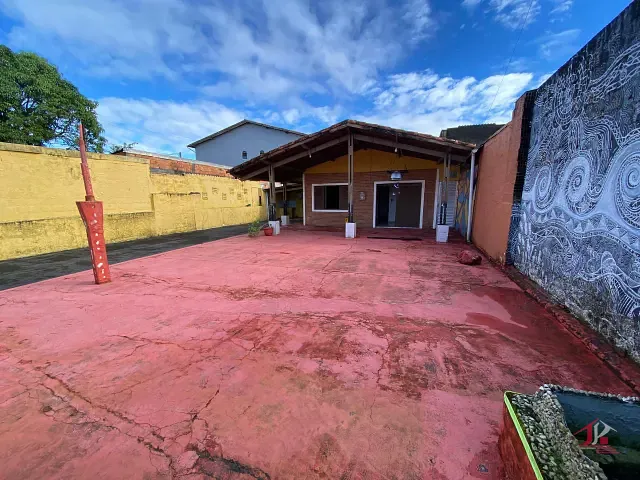 Casa 2 quartos e 1 banheiro, à venda, no bairro Corumba em Itanhaém