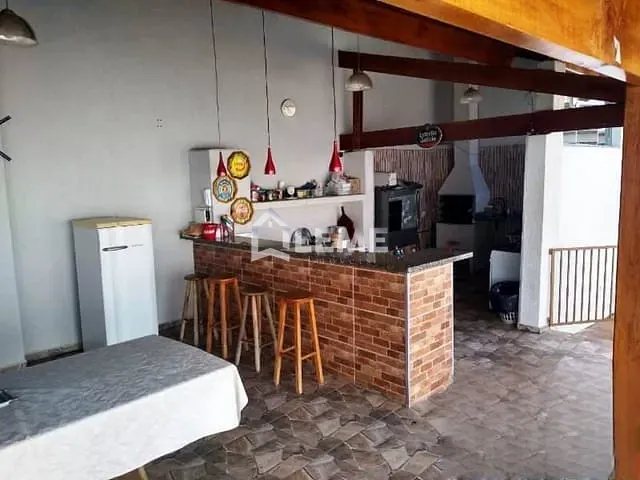 Casa com 701m² 6 quartos e 7 banheiros, à venda, no bairro Vila Lambari em Mococa