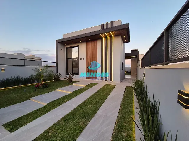 Casa com 180m² 3 quartos e 2 banheiros, à venda, no bairro Parque Ipiranga em Gravataí