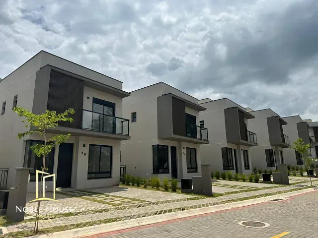 Casa com 185m² 3 quartos e 3 banheiros, para alugar, no bairro Caixa D´Água em Vinhedo