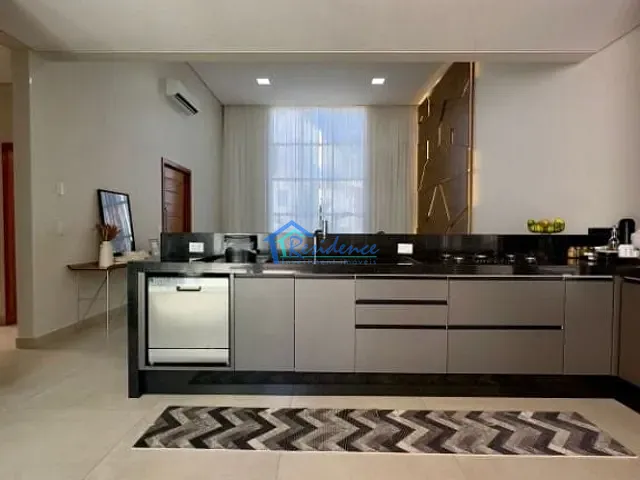 Casa com 300m² 3 quartos e 4 banheiros, à venda, no bairro Jardins di Roma em Indaiatuba