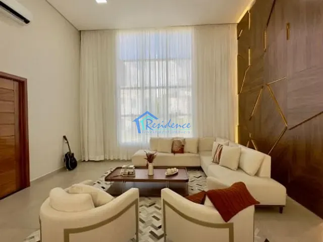 Casa com 300m² 3 quartos e 4 banheiros, à venda, no bairro Jardins di Roma em Indaiatuba