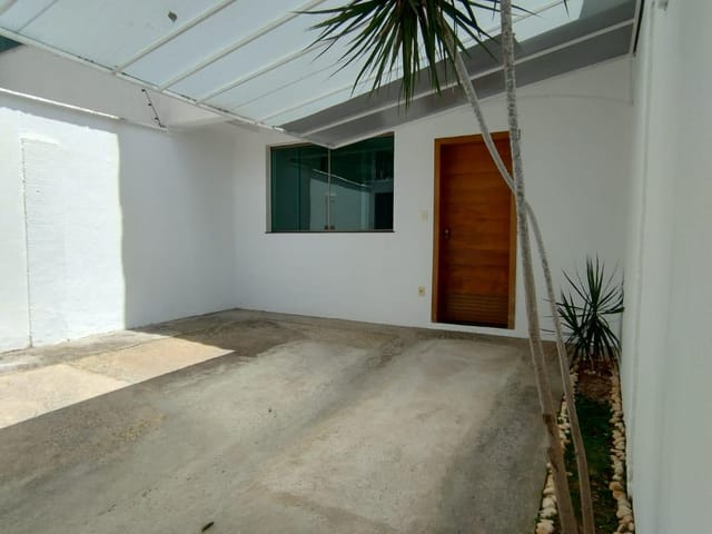 Casa 2 quartos e 3 banheiros, à venda, no bairro Paquetá em Belo Horizonte