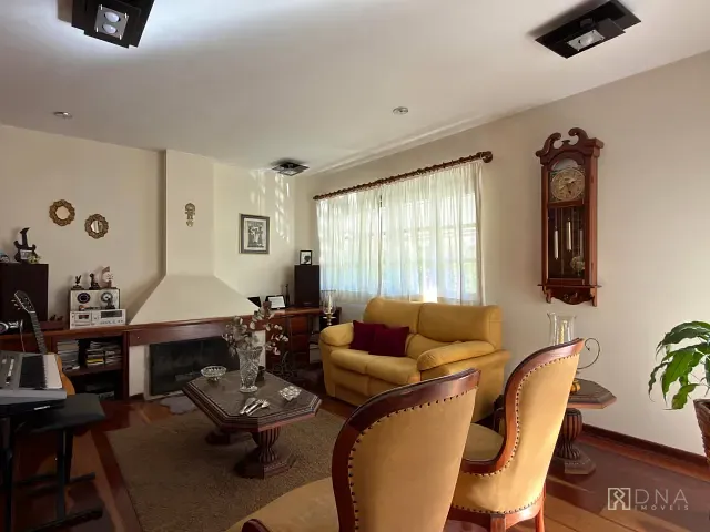 Casa com 360m² 4 quartos e 3 banheiros, à venda, no bairro Jardim Esplanada II em São José dos Campos