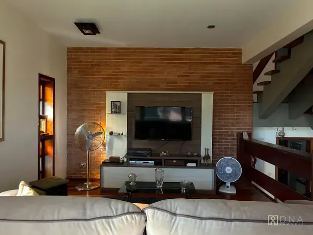 Casa com 360m² 4 quartos e 3 banheiros, à venda, no bairro Jardim Esplanada II em São José dos Campos