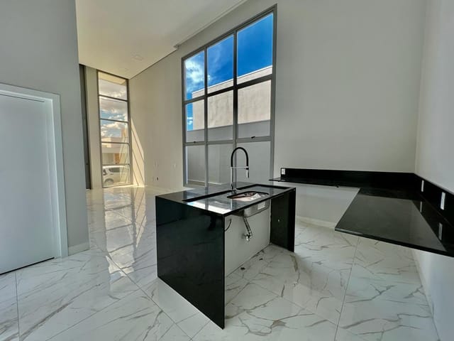 Foto do Casa - Casa à venda no Condomínio Primor das Torres, com 3 suítes sendo 1 master. No bairro São Sebastião em Cuiabá-MT | Intelligence Imóveis