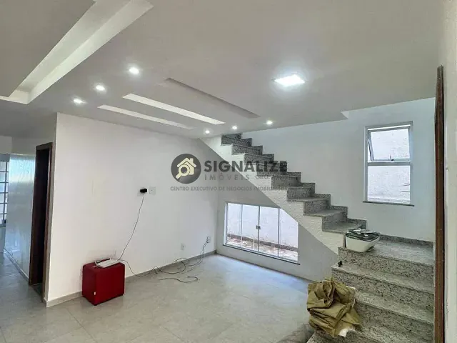 Casa com 120m² 3 quartos e 3 banheiros, para alugar, no bairro Praia do Foguete em Cabo Frio