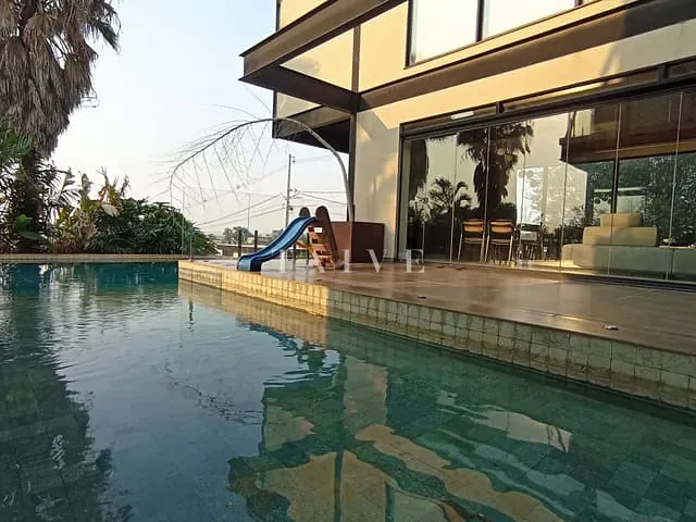 Casa com 1300m² 5 quartos e 6 banheiros, à venda, no bairro Loteamento Terras de Canaã em Cambé