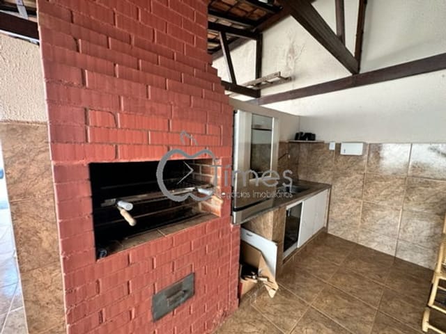 Casa com 475m² 3 quartos e 2 banheiros, à venda, no bairro Setor Sul em Goiânia