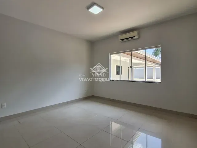 Casa com 500m² 4 quartos e 2 banheiros, para alugar, no bairro SETOR RESIDENCIAL SUL em Sinop