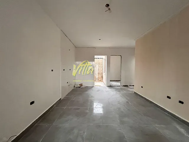 Casa 3 quartos e 1 banheiro, à venda, no bairro Tatuquara em Curitiba