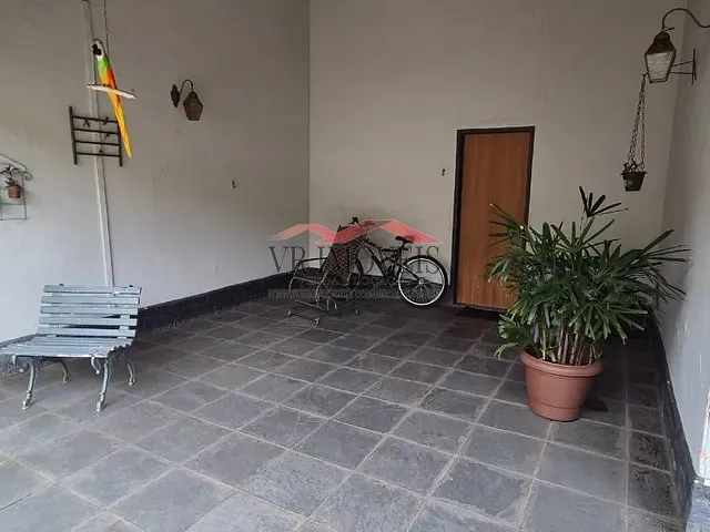 Casa 6 quartos e 3 banheiros, à venda, no bairro Sam Remo em Volta Redonda