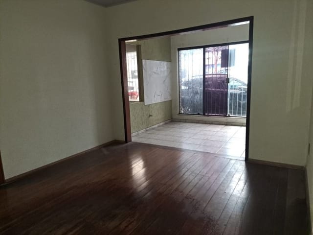 Casa para alugar, no bairro Vila Gilda em Santo André