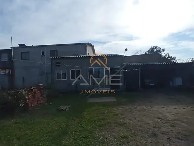 Casa 2 quartos e 3 banheiros, à venda, no bairro Três Vendas em Pelotas