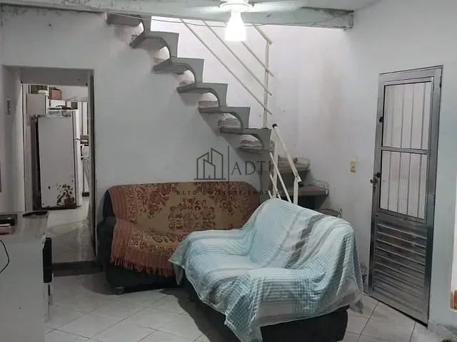 Casa com 175m² 2 quartos e 2 banheiros, à venda, no bairro Jardim Aeroporto II em Mogi das Cruzes