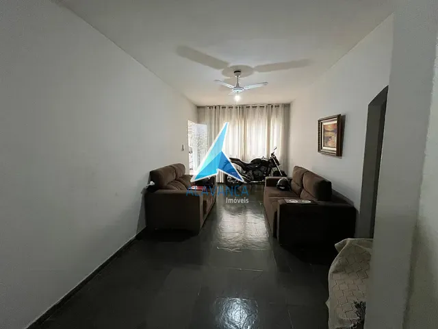 Casa com 392m² 5 quartos e 4 banheiros, à venda, no bairro São Pedro em Governador Valadares