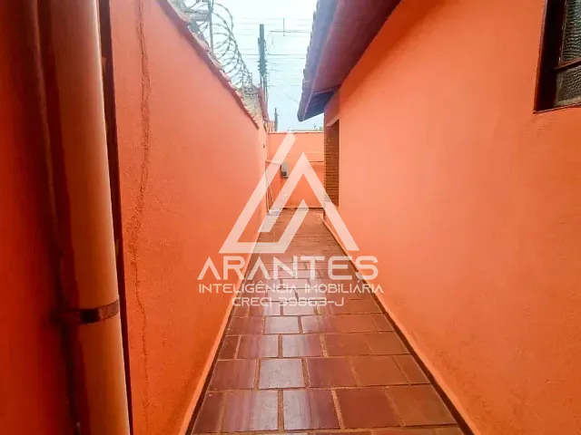 Casa 3 quartos e 2 banheiros, para alugar, no bairro Cristiano de Carvalho em Barretos