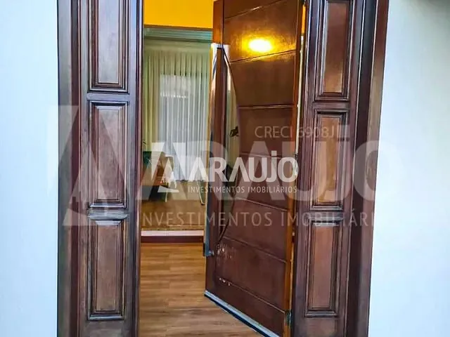 Casa com 780m² 5 quartos e 5 banheiros, à venda, no bairro São João em Itajaí